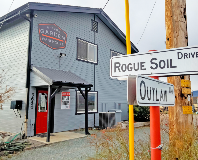 Rogue Soil | Oregon Garden Warehouse